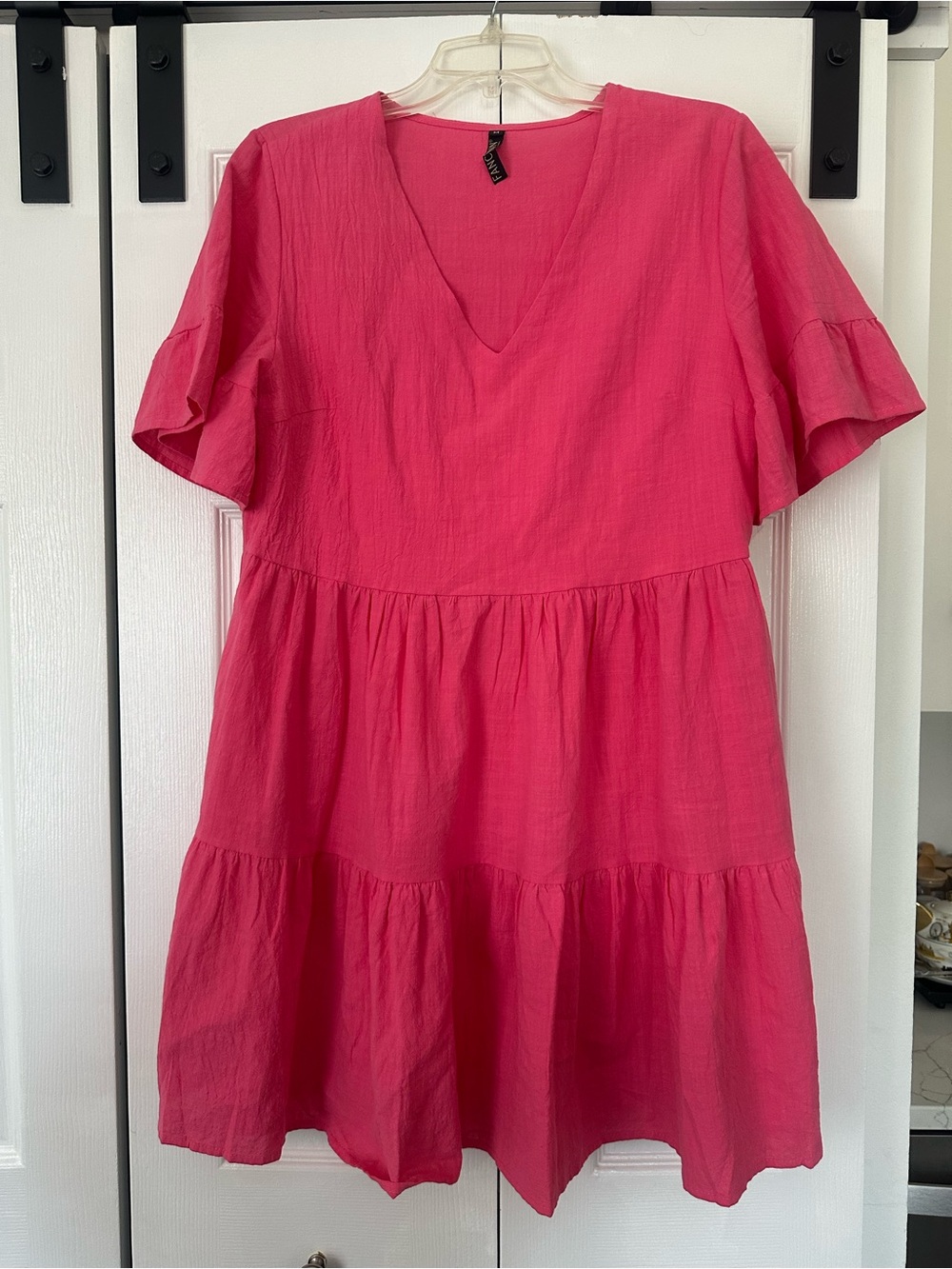 FANCYINN Pink Tiered Mini Dress Size Medium V-Neck Ruffle Sleeve